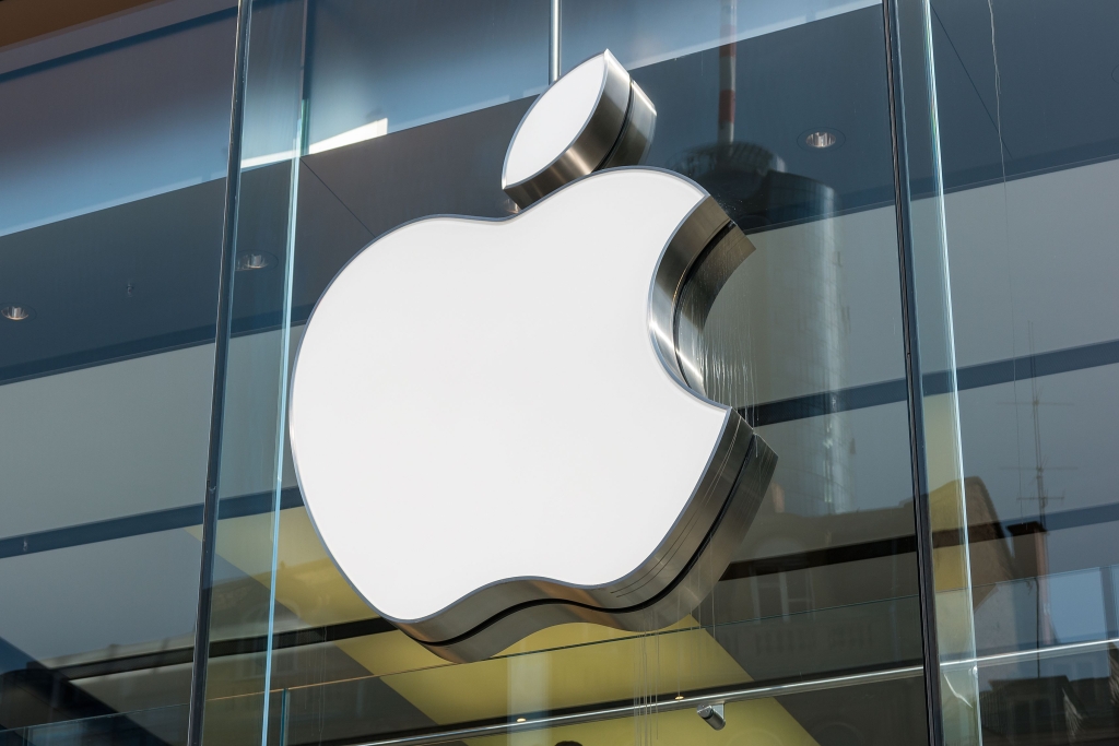 Apple se confruntă cu o amendă estimată la aproximativ 500 de milioane de euro